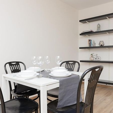 Old Town Spacious Apartment Bonifraterska By Renters Warschau Buitenkant foto